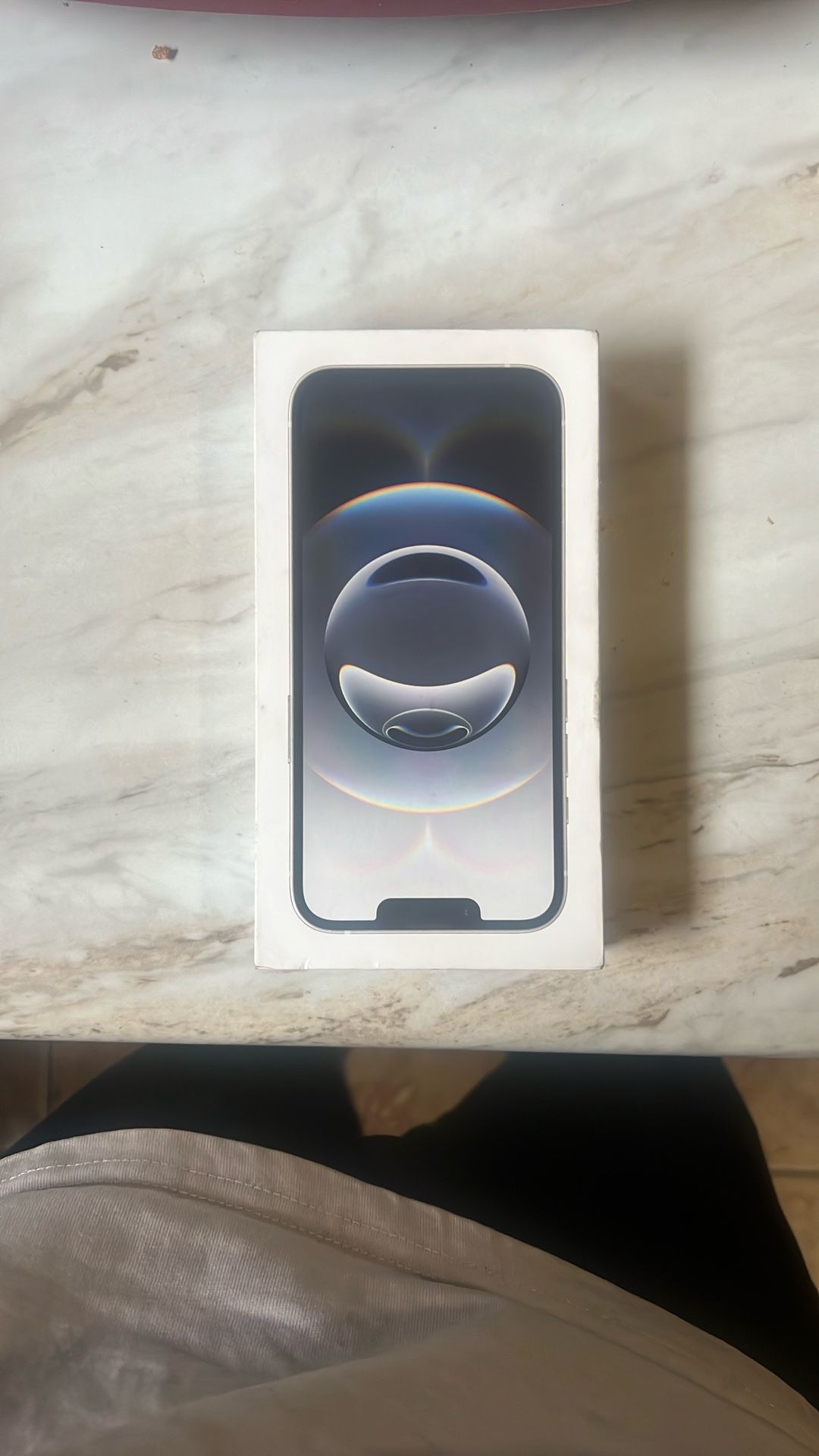 Iphone 16E White