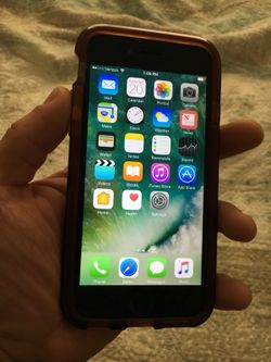 iPhone 6 64GB UNLOCKED WITH CASE AND CHARGER