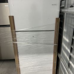 Selling Refrigerator Frigidaire 