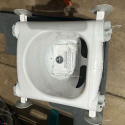 Regalo Baby Bath Seat