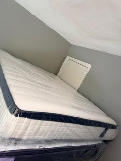 Queen Sizes Mattress and box spring