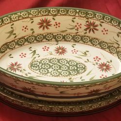 Temptations OLD WORLD POINSETTIA Oval Baker, Tray and Metal Stand Rack