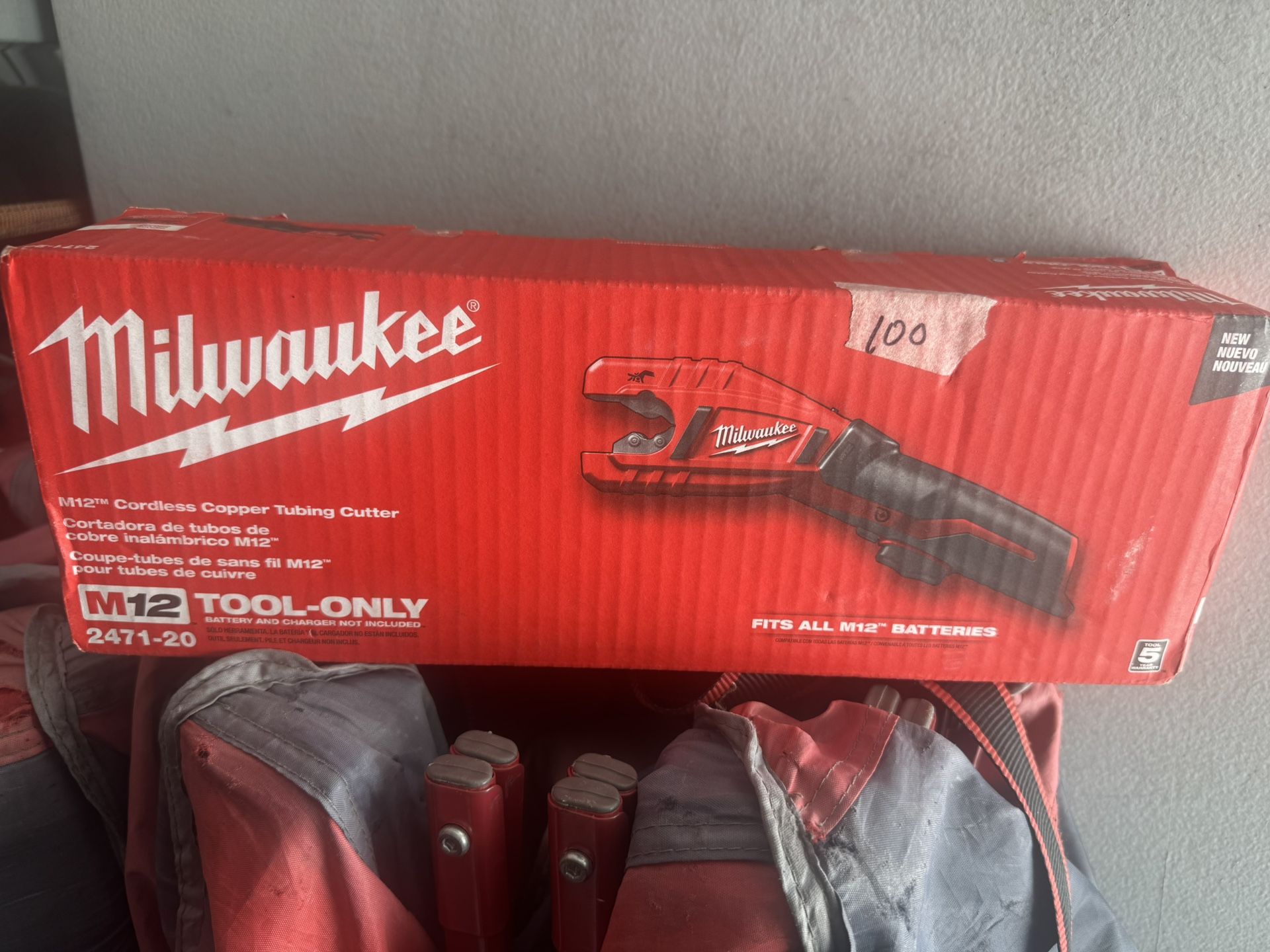 Milwaukee M12 12V Lithium-Ion Cordless Copper Tubing Cutter (Tool-Only)