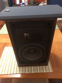 JBL LX22 bookshelf speakers vintage wood grain