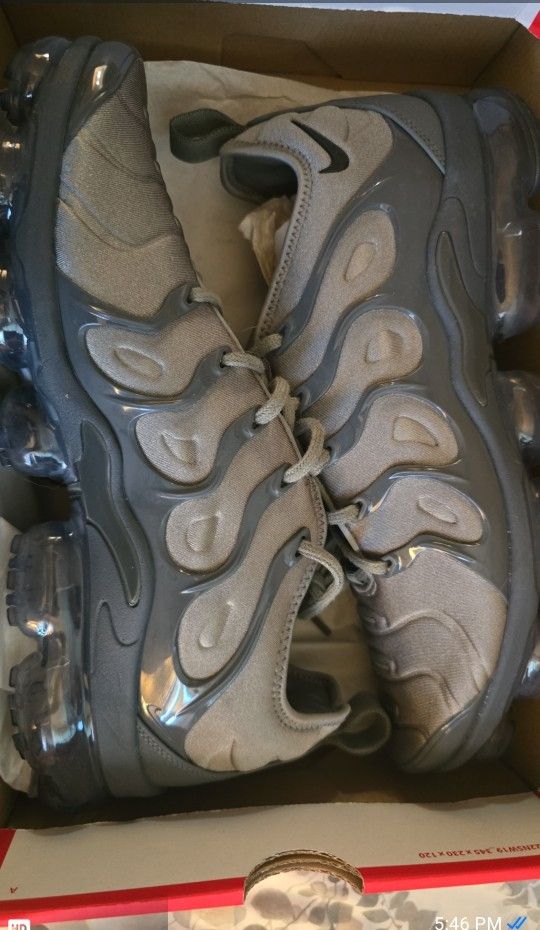 Nike Men Shoes