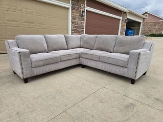 Thomasville Ellendale Gray Fabric Sectional | Costco- Delivery Available