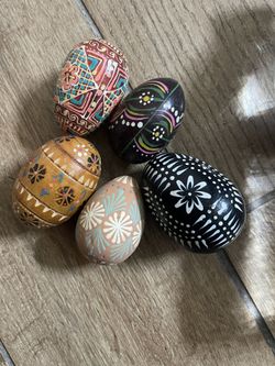 Painted Wooden Eggs 