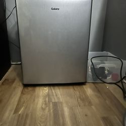 Mini Refrigerator 