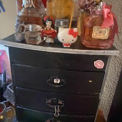 Lots Of Stuff For Sale 