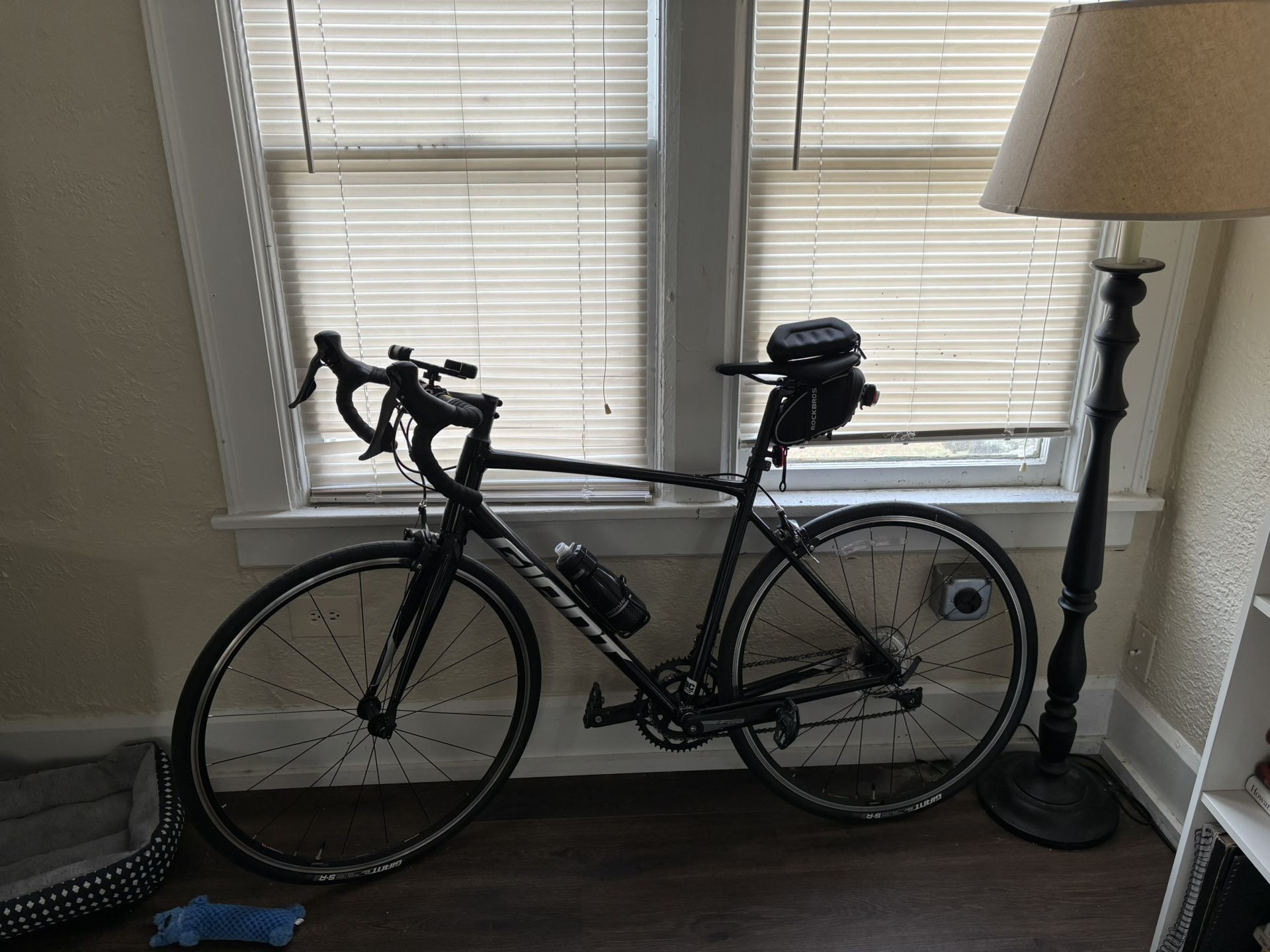Giant Contend 3 Road Bike