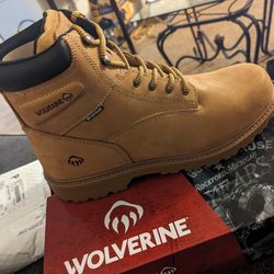New Work boots Size 14