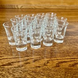 17 Pack Shot Glasses, 2 OZ Heavy Base Clear Shot Cups for Whiskey, Tequila, Vodka, Espresso - Durable Glasses Drinking Set for Home, Bars & Parties NI