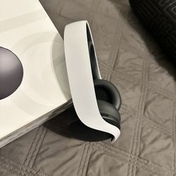 PS5 Headphones & Remote