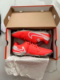 Nike Tiempo Legend 10 Pro AG Pro Soccer Cleats Hot Lava White Size 10.5 + Free Nike Shin Guards and Soccer Ball