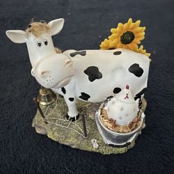 8” Vintage Comical Cow W/Chicken Resin Figure