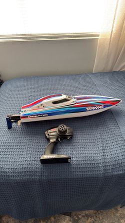 Traxxas disruptor 4s