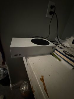 Xbox series s white disc version