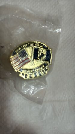 Run for the Wall 2020 commemorative lapel pin crossed American POW/MIA flags
