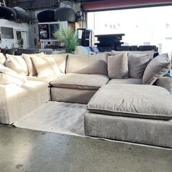Sereen 5 Pc Taupe Sectional With Ottoman 