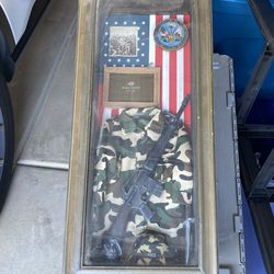 Shadow box wall decor