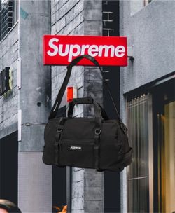Supreme duffle bag SS26