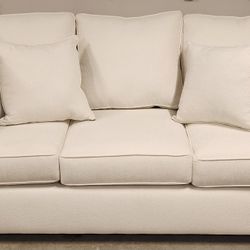 Living Spaces Amora Ivory White 86” Sofa – Like New