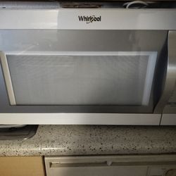 Whirlpool Microwave 