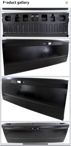 BNIB Ram 1500/2500/3500 Tailgate *Damaged*