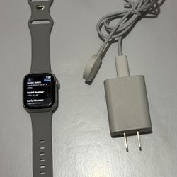Apple Watch Series 8