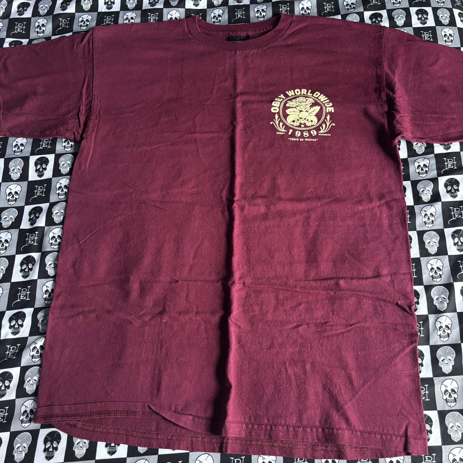 Obey Worldwide Burgundy Thick as Thieves Emblem Crest 1989 Graphic Tee T-Shirt