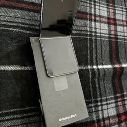 Samsung Galaxy Flip 5 