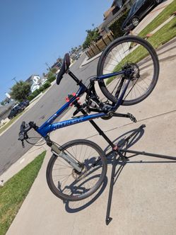 Trek Fuel Ex 7 full suspension mtn bike