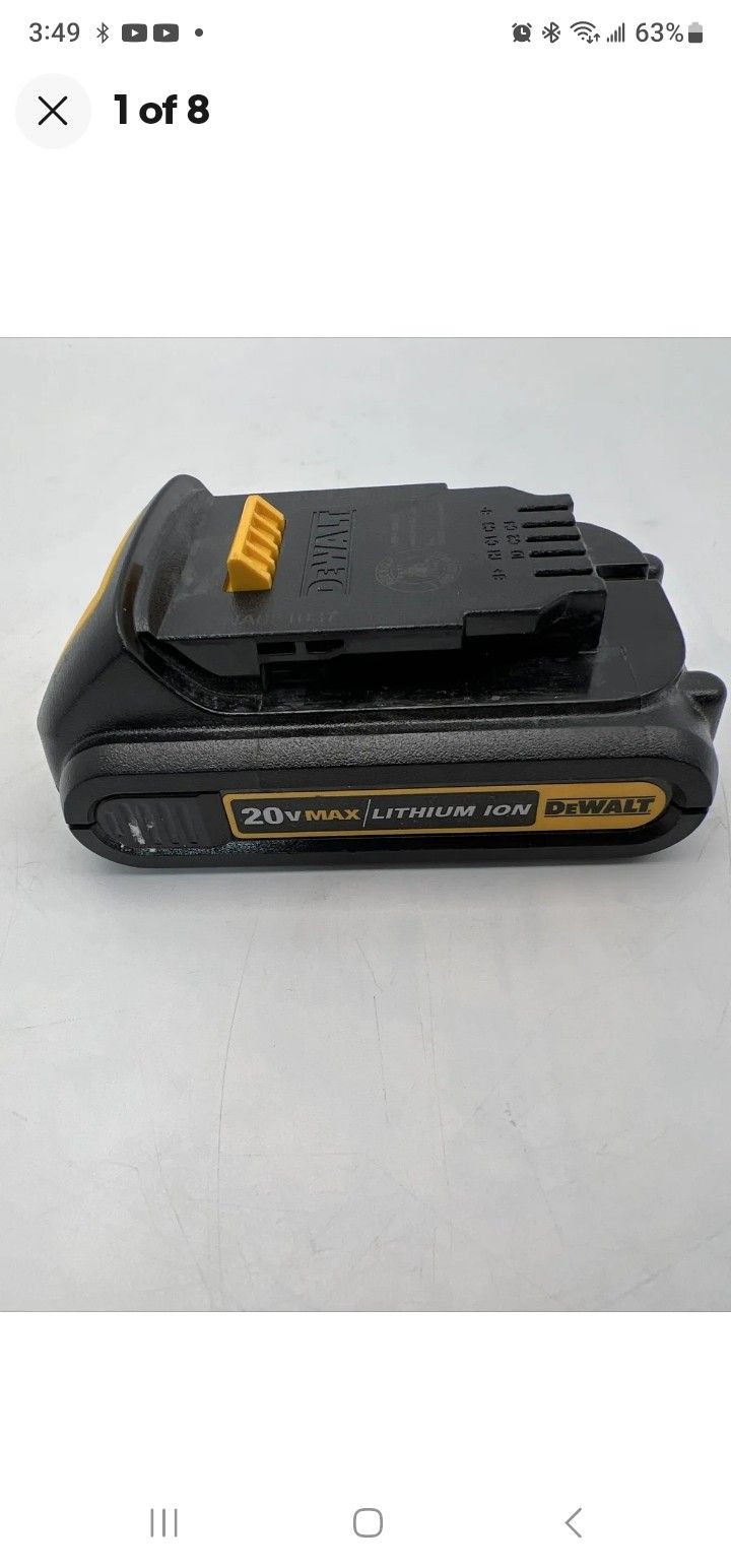 DEWALT LITHIUM 20V BATTERY 1.5 ah. Excellent Working Condition