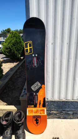 Snowboard