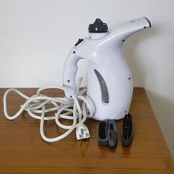 Epica 800-Watt Handheld Fabric Steamer — free delivery available in Everett or U district