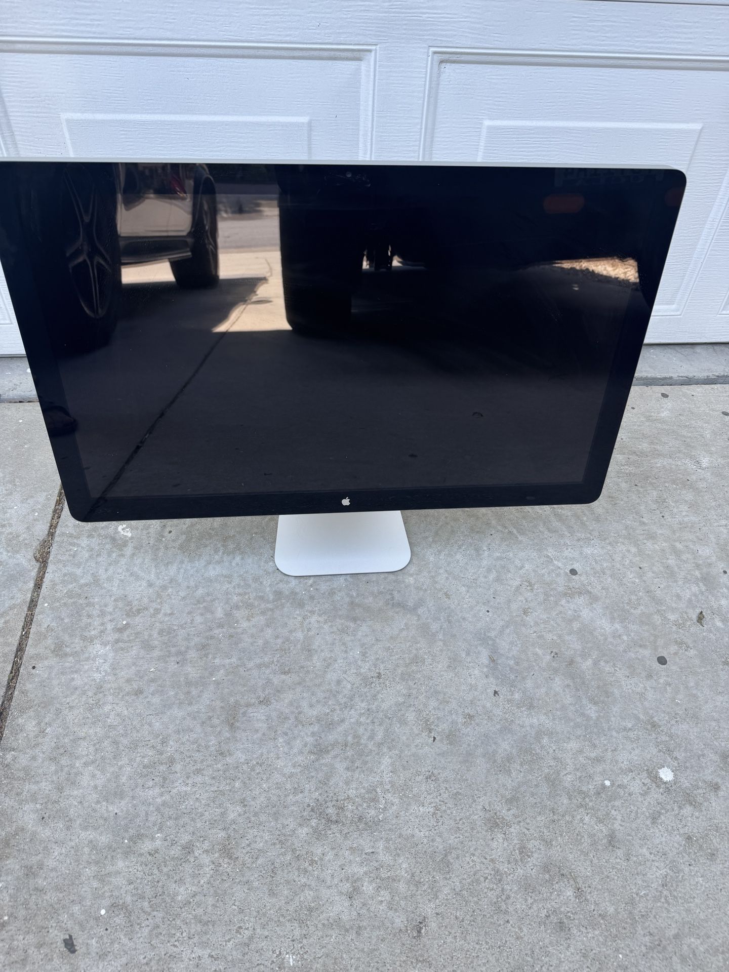 Apple 27 In thunderbolt Monitor Display