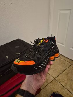 Nike Shox Enigma SP Black Hyper Crimson Safety Orange Womens 7.5 CK2084-001 Shox TL