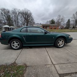 2001 Ford Mustang