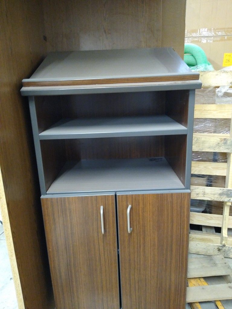 Podium With 2 Doors, 4 Shelves, Slanted Top