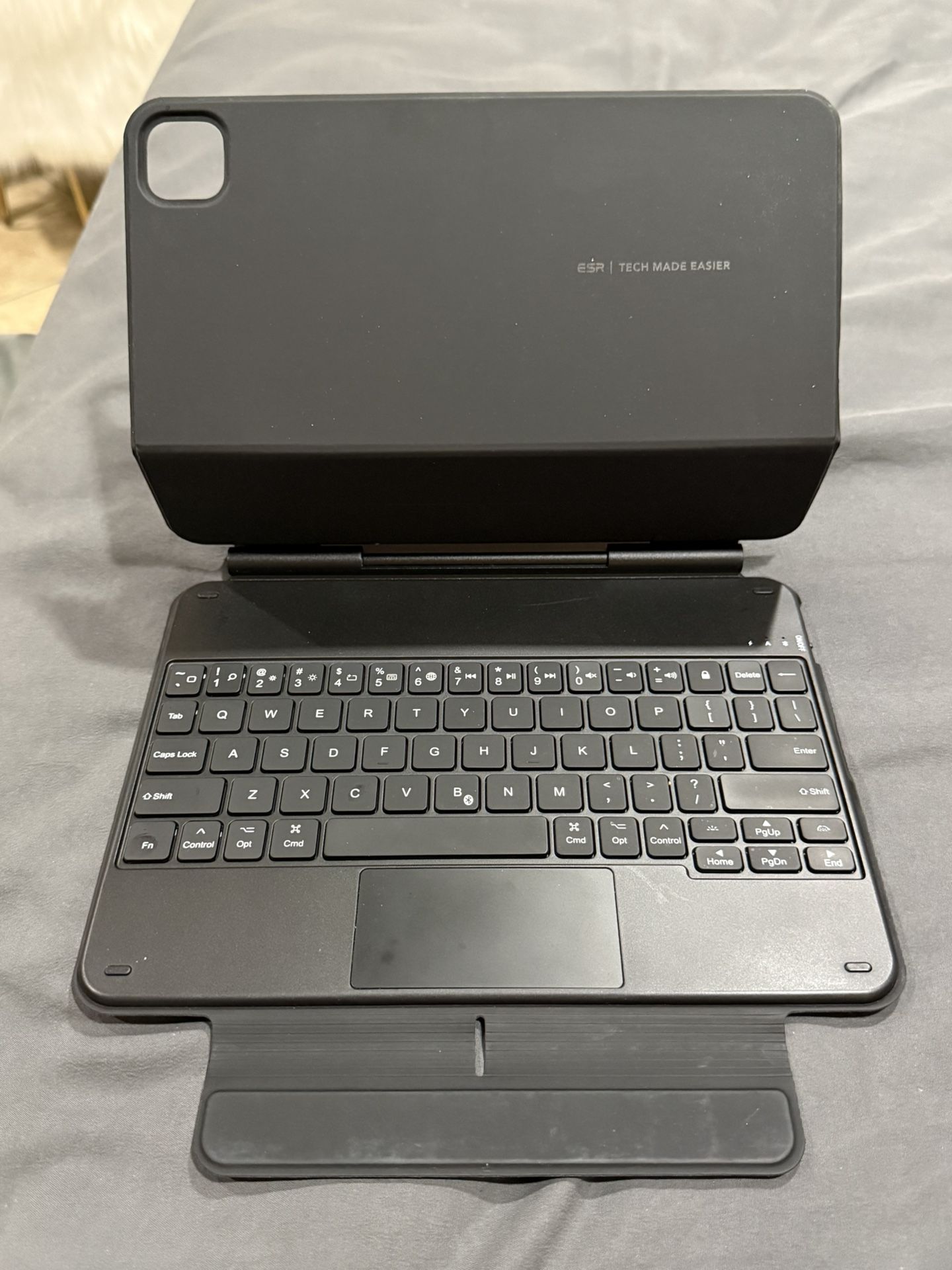 iPad Air 11 Inch Case with Keyboard