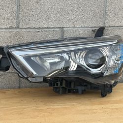 2014-2020 Toyota 4runner Left Driver Side Headlight Oem