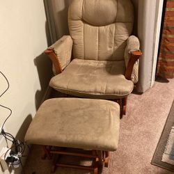 Rocking Chair 