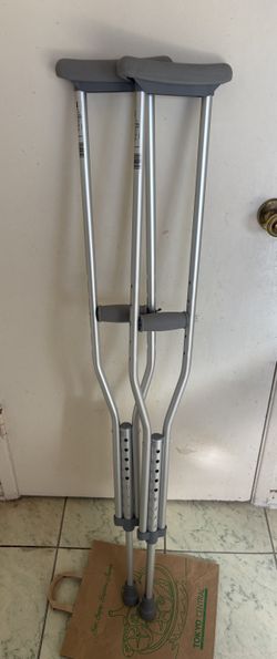 Medline Adult Crutches - Barely Used
