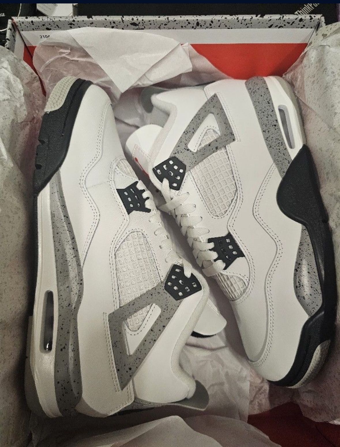 Air Jordan 4 (White Cement) - 9.5