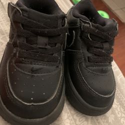 Black Nike Forces 