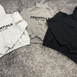 ESSENTIAL HOODIES 