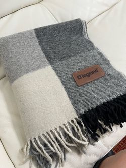 Wool Throw blanket