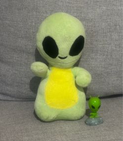 Vintage 90’s ALIEN Plushie & Figure  GO SPURS GO decor