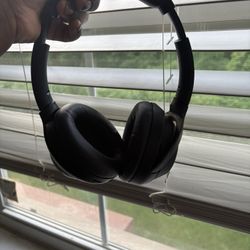 Sony - WH1000XM4 Wireless Noise-Cancelling Over-the-Ear Headphones - Midnight Blue