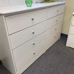 Eight Drawers Dresser